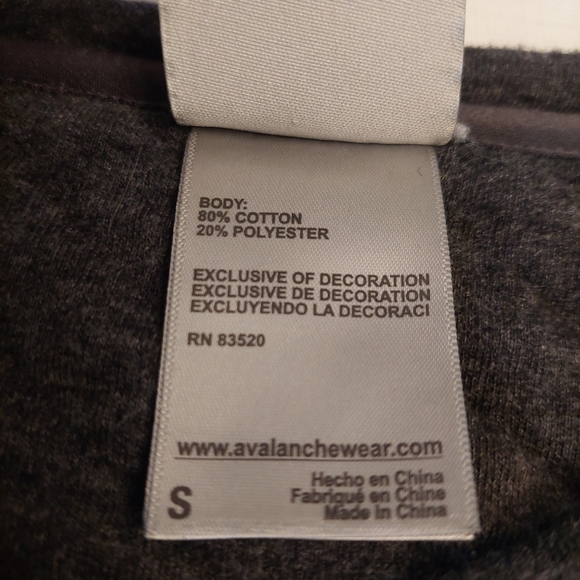 Avalanche Grey Quilted Button Cuff Crewneck Sweatshirt Outdoor Minimalist Size S - Picture 9 of 16